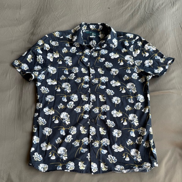 Perry Ellis Slim Fit Floral Print Stretch Shirt - Picture 2 of 6